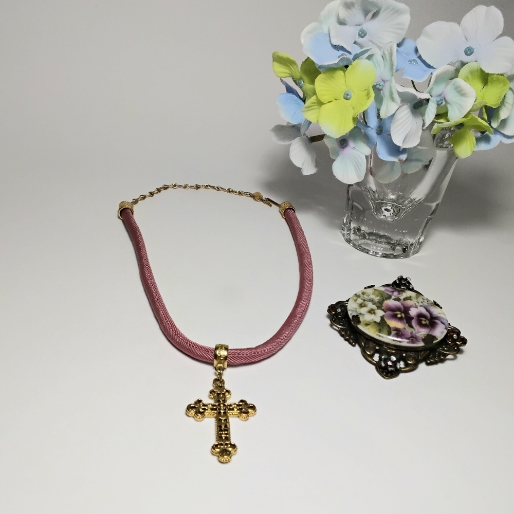 1928 Necklace & Sweet Romance Brooch